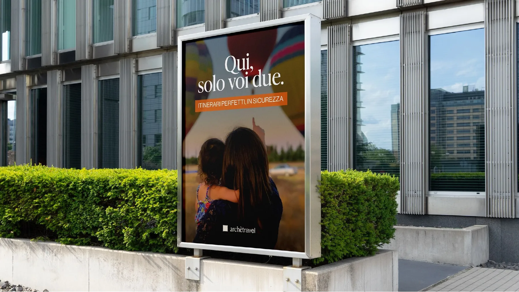Mockup: campagna per i viaggi di coppia.