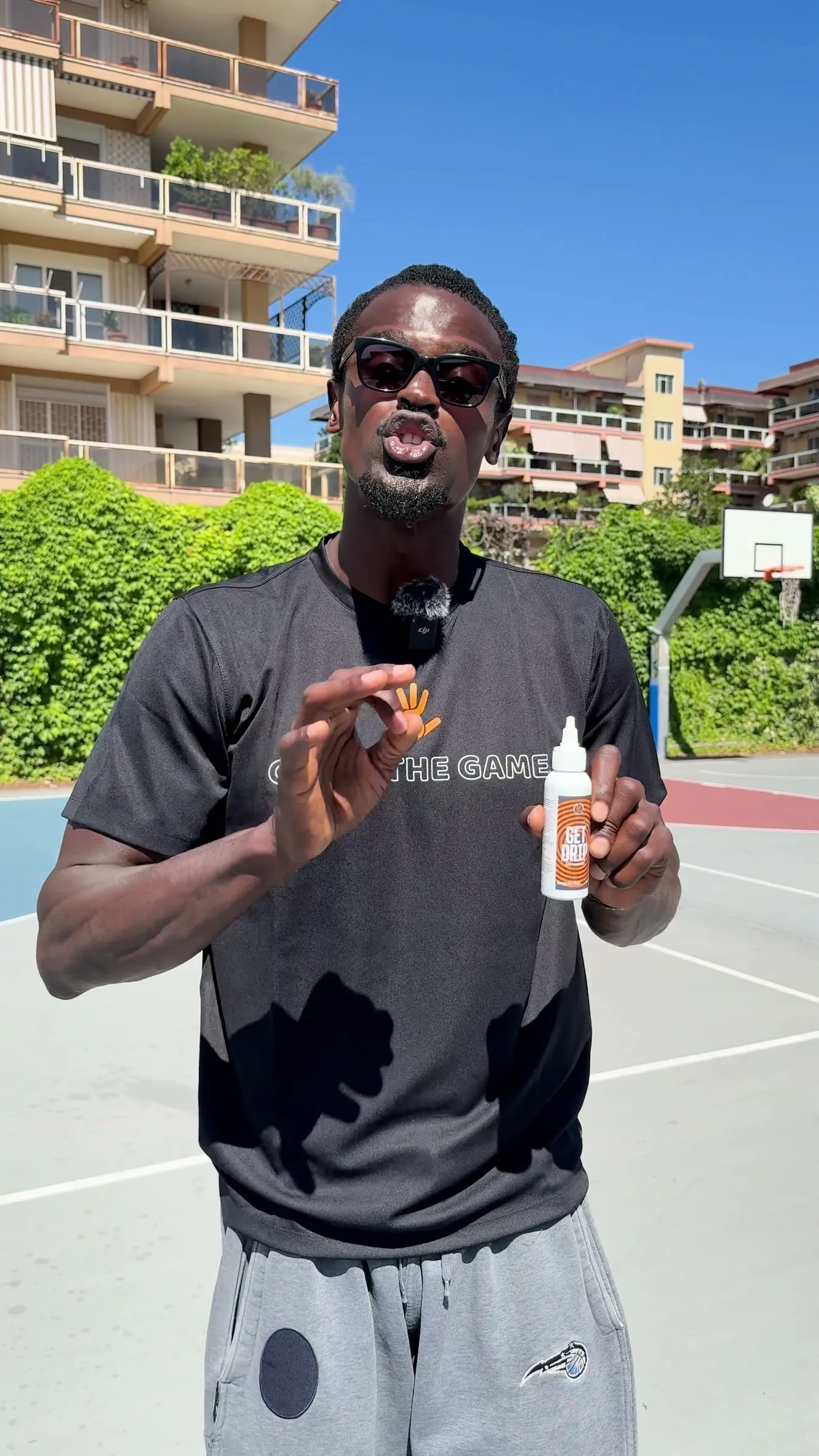 Linton Johnson presenta Get Drip